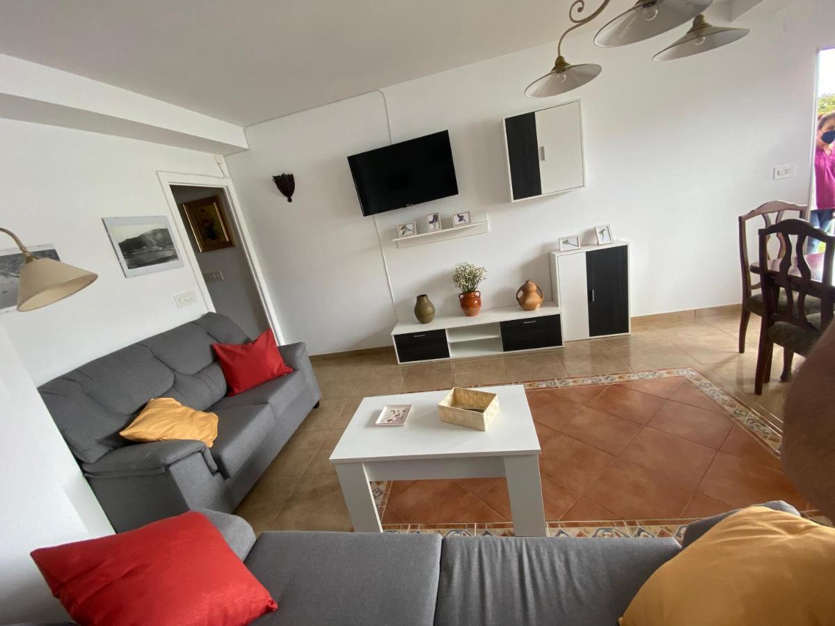 Apartamento céntrico con vistas y cerca de playa Pontedeume Esterno foto