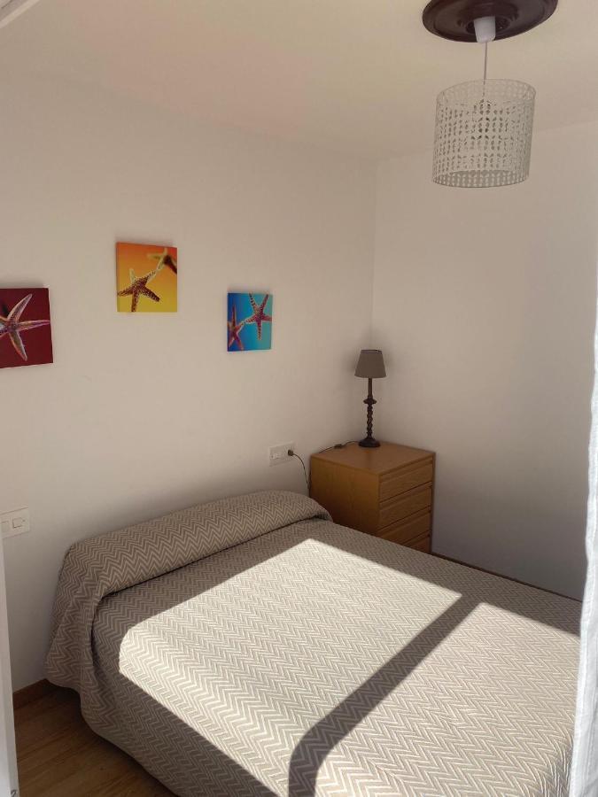 Apartamento céntrico con vistas y cerca de playa Pontedeume Esterno foto